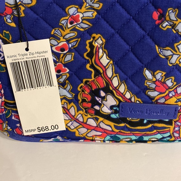 NWT Vera Bradley Iconic Triple Zip Hipster in Romantic Paisley - Picture 2 of 7